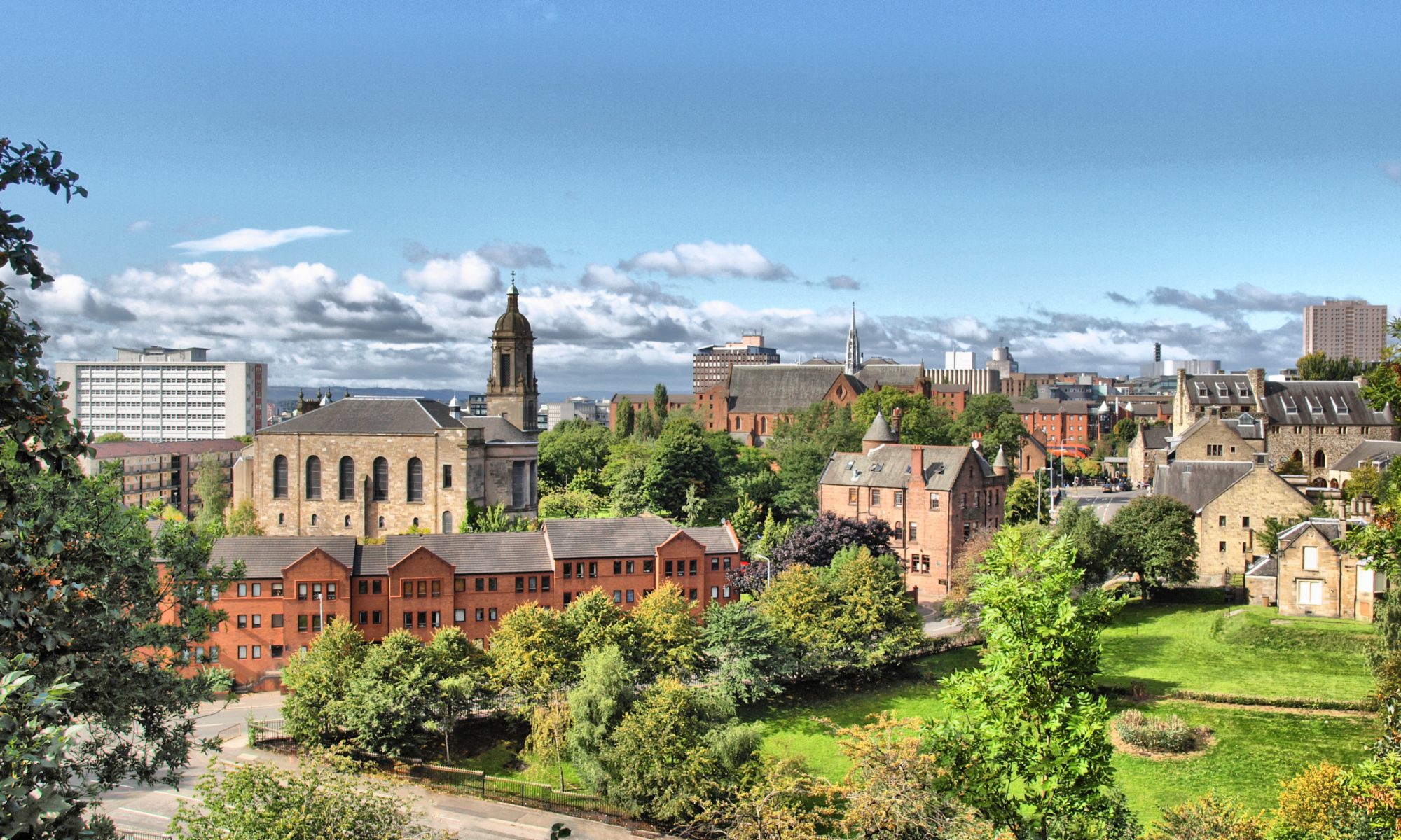 View of the city of Glasgow in Scotland - High dynamic range